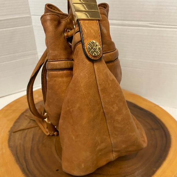 Joelle Hawkens Soft Smooth Caramel Color Leather Drawstring Bucket Bag - Picture 6 of 16